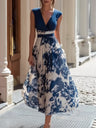 Sleeveless V-neck Blue-and-white Porcelain Print Dress